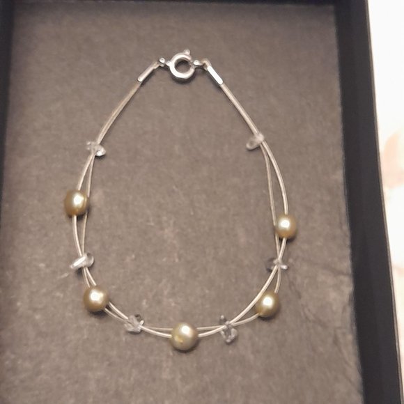 Floating Fresh Water Pearl and Quartz Bracelet - Picture 3 of 6